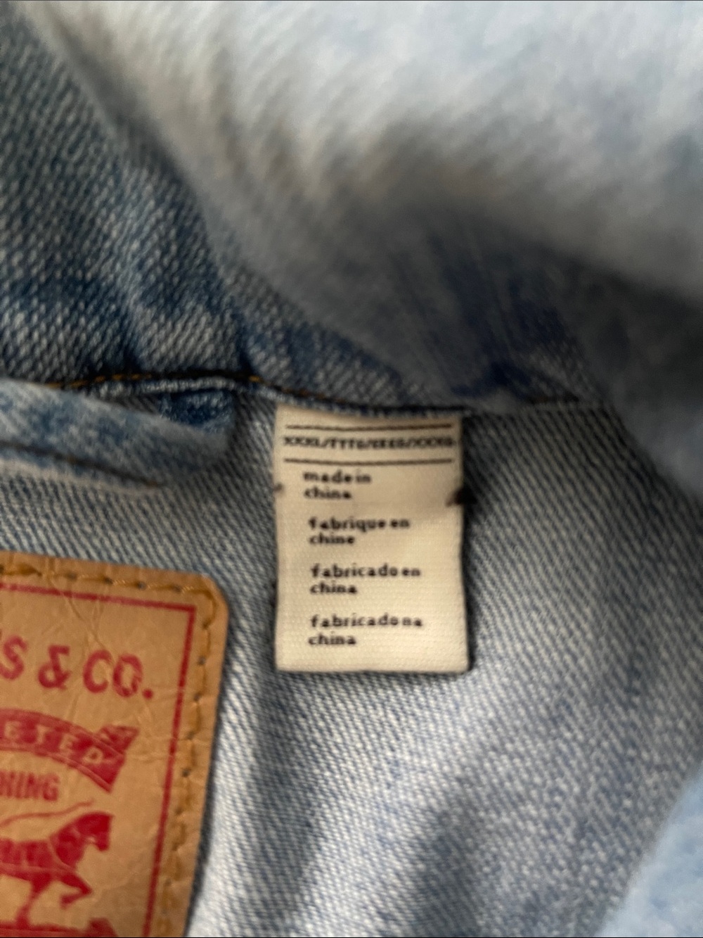 Levi's Light Blue Women's Denim Trucker Jacket - Picture 4 of 5